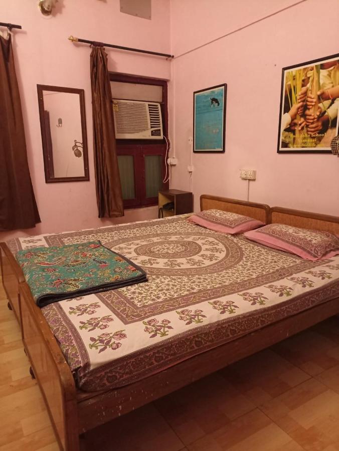Brown Bread Bakery Guest House Βαρανάσι Εξωτερικό φωτογραφία